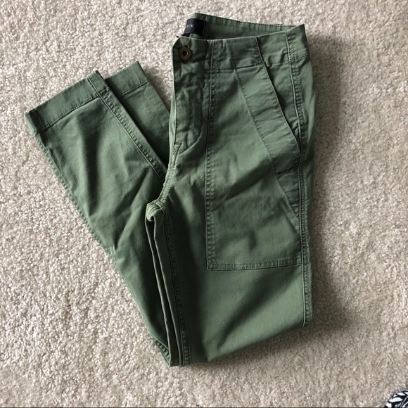J. Crew Pants - J Crew Army Olive Green Cargo Pants!